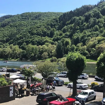 Schillings-haus 埃迪格尔-埃莱尔